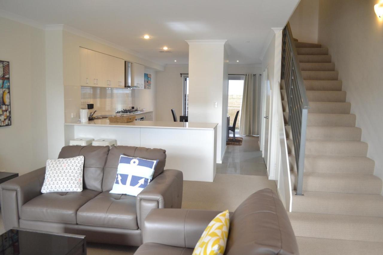North Coogee Beach House Fremantle Buitenkant foto
