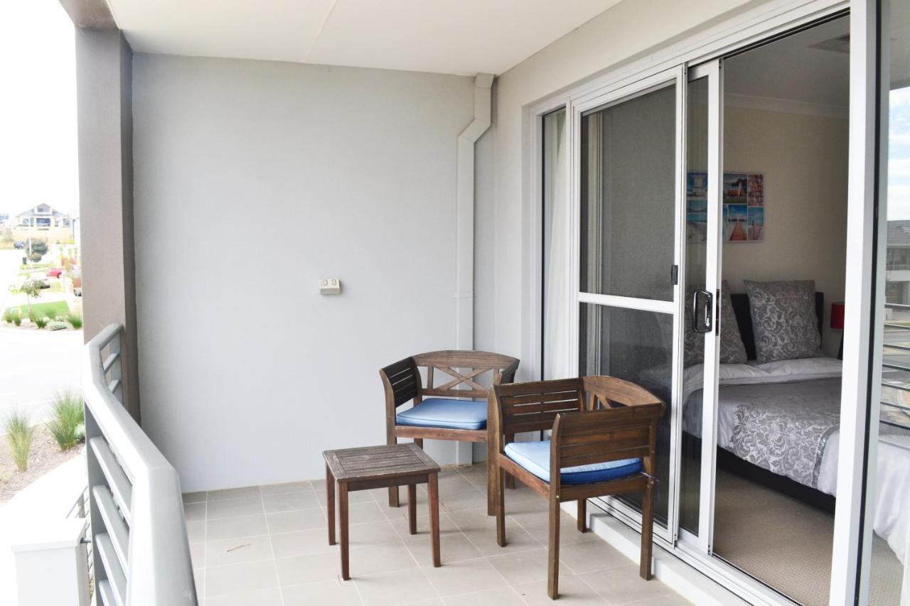 North Coogee Beach House Fremantle Buitenkant foto